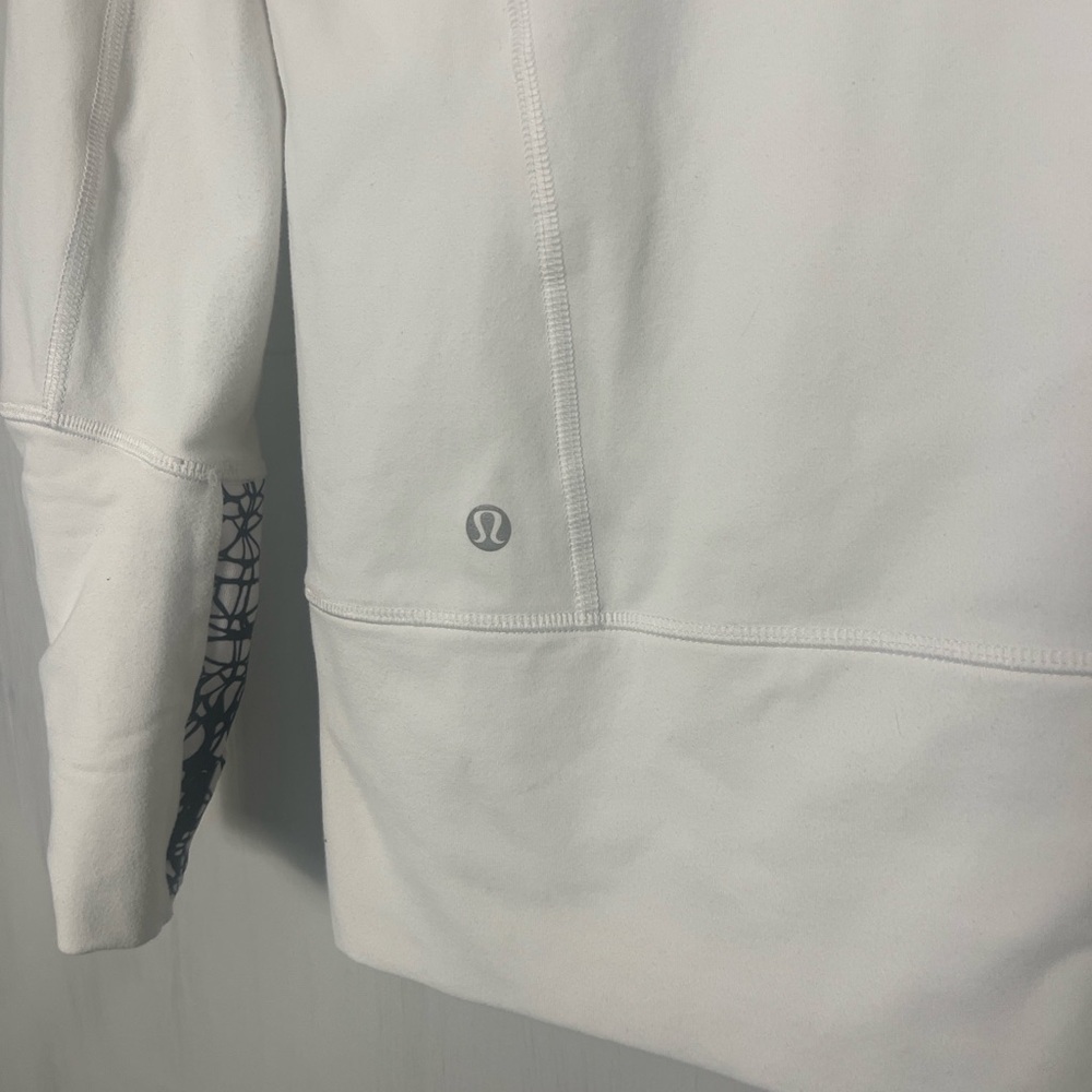 Lululemon Stride Jacket *Brushed in White/White Black Glacier Lace Size 6‎ - Picture 9 of 11